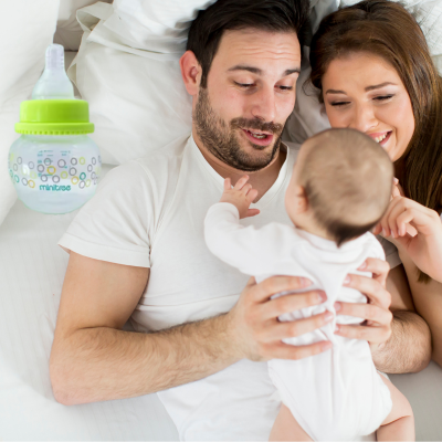 Biberon ivaho parents heureux