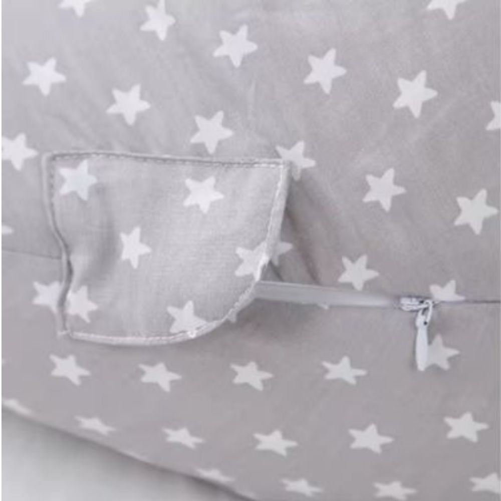 coussin d'allaitement qui montre détails de fermeture eclair