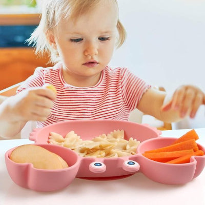 Assiette bebe antidérapante qui mange ses pates