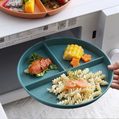 Assiette bebe ecologique placer au micro onde