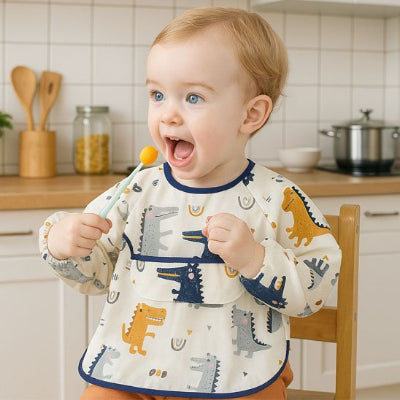 Bavoir bebe Elegance pratique enfant assie sur chaise