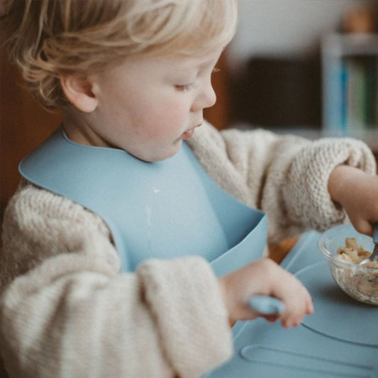 Bavoir bébé pratique enfant avec son bavoir bleu
