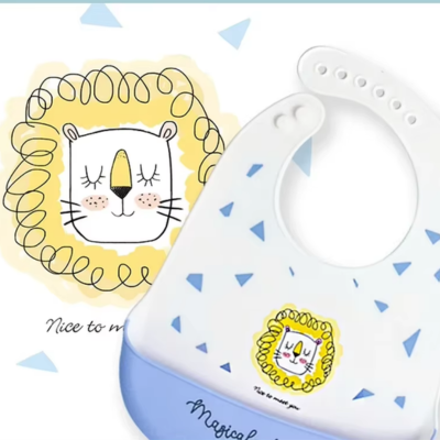 Bavoir pour bebe attrape bavouille lion