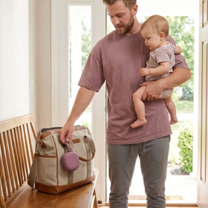 Boite a tetine​ papa accroche la boite au sac maman