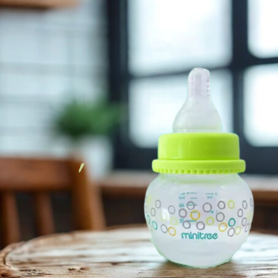 biberon ivaho devant dans cuisine