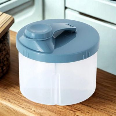 boite doseuse lait bleu sur table cuisine