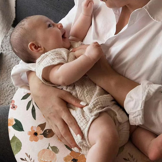coussin dallaitement fleuri facilitant la digestion bébé