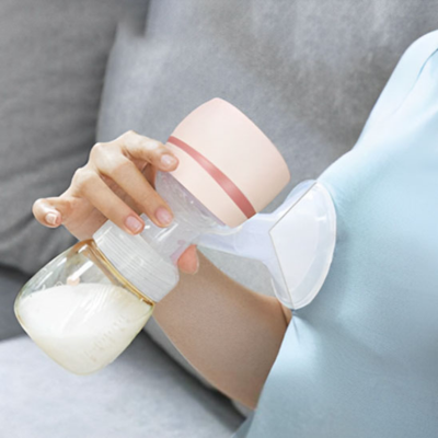 tire lait electrique rosace maman assit tire son lait