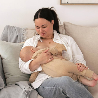 tire lait manuel silic bebe sur sein